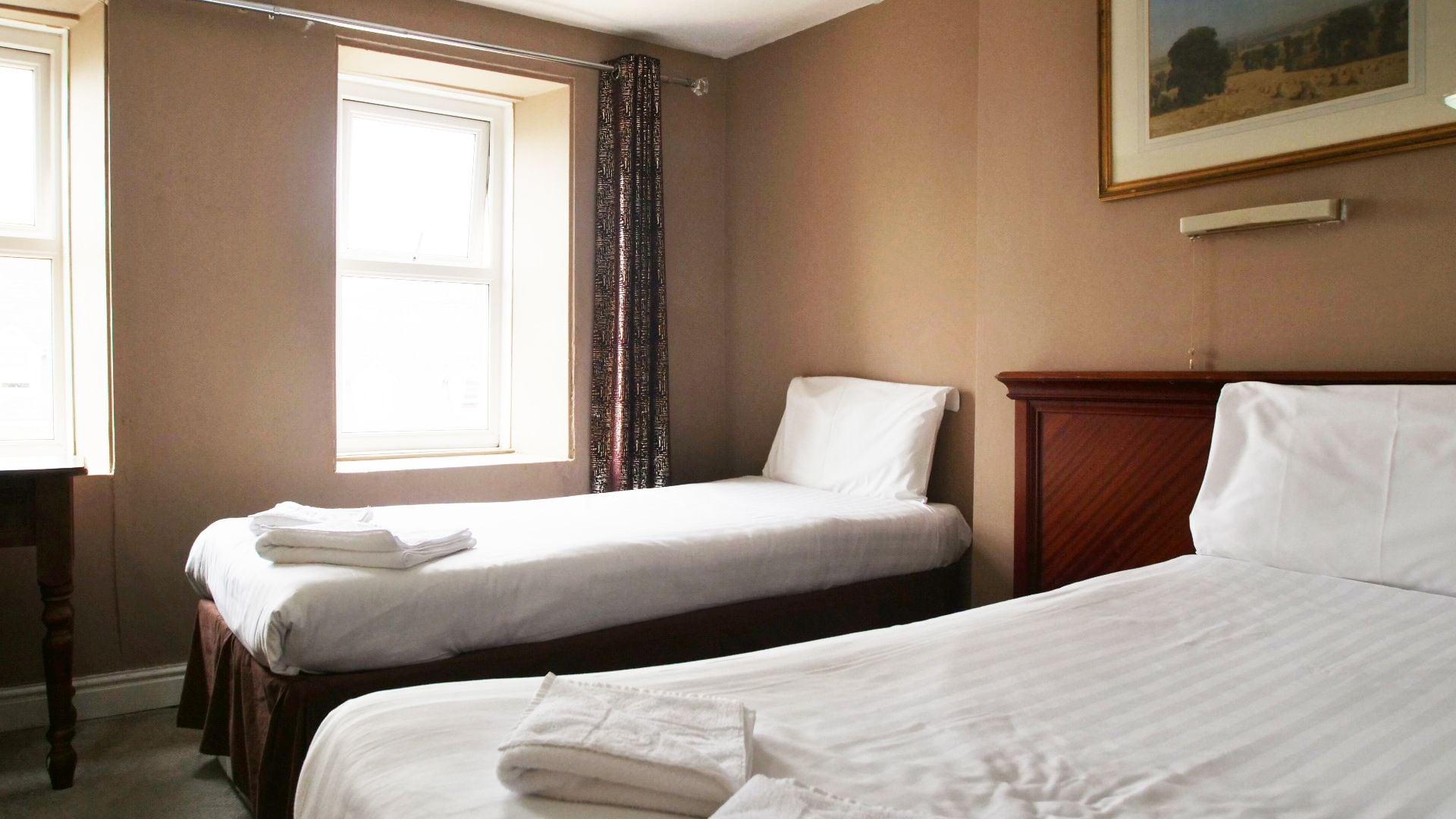The Broadway Hotel Llandudno Bagian luar foto