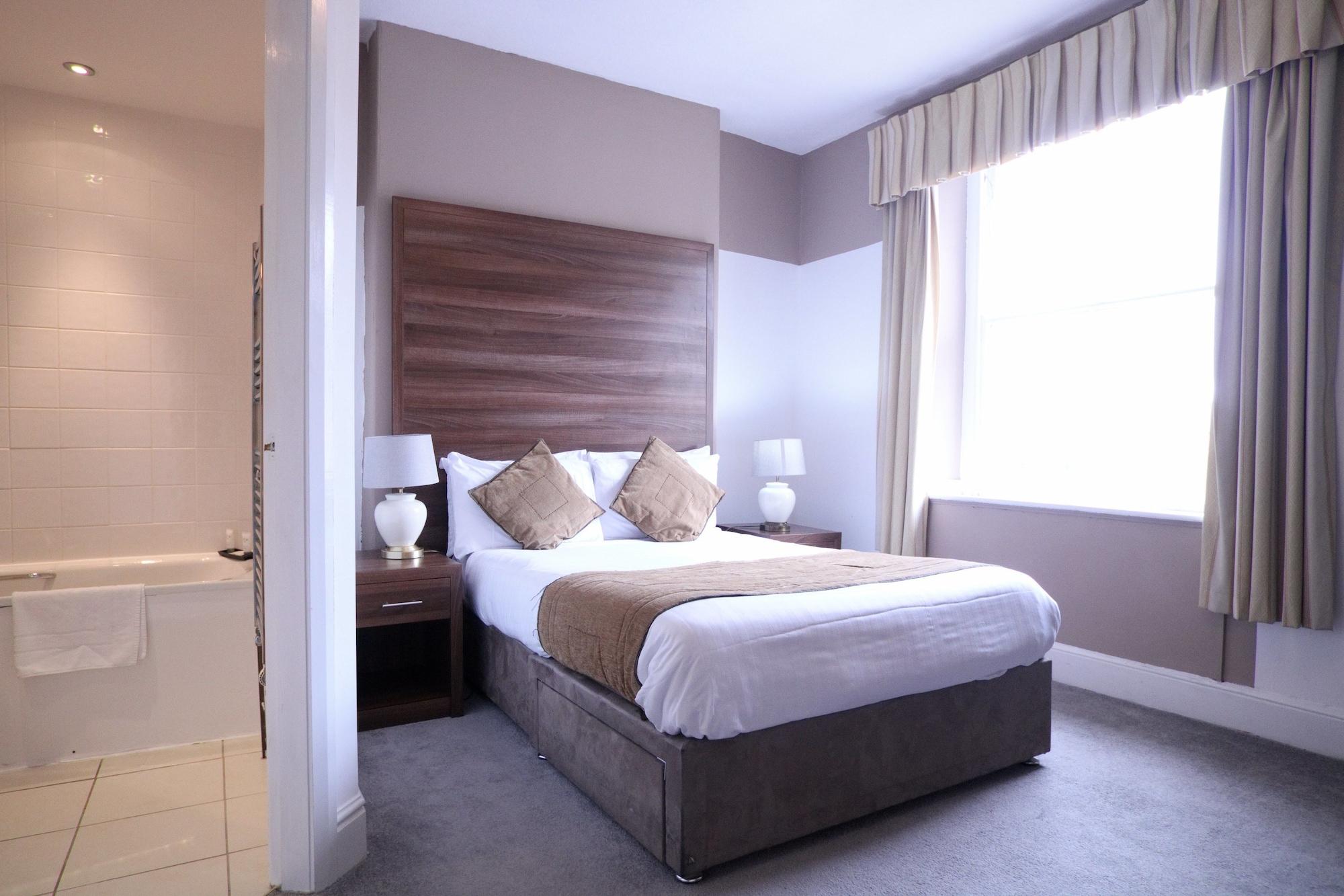 The Broadway Hotel Llandudno Bagian luar foto