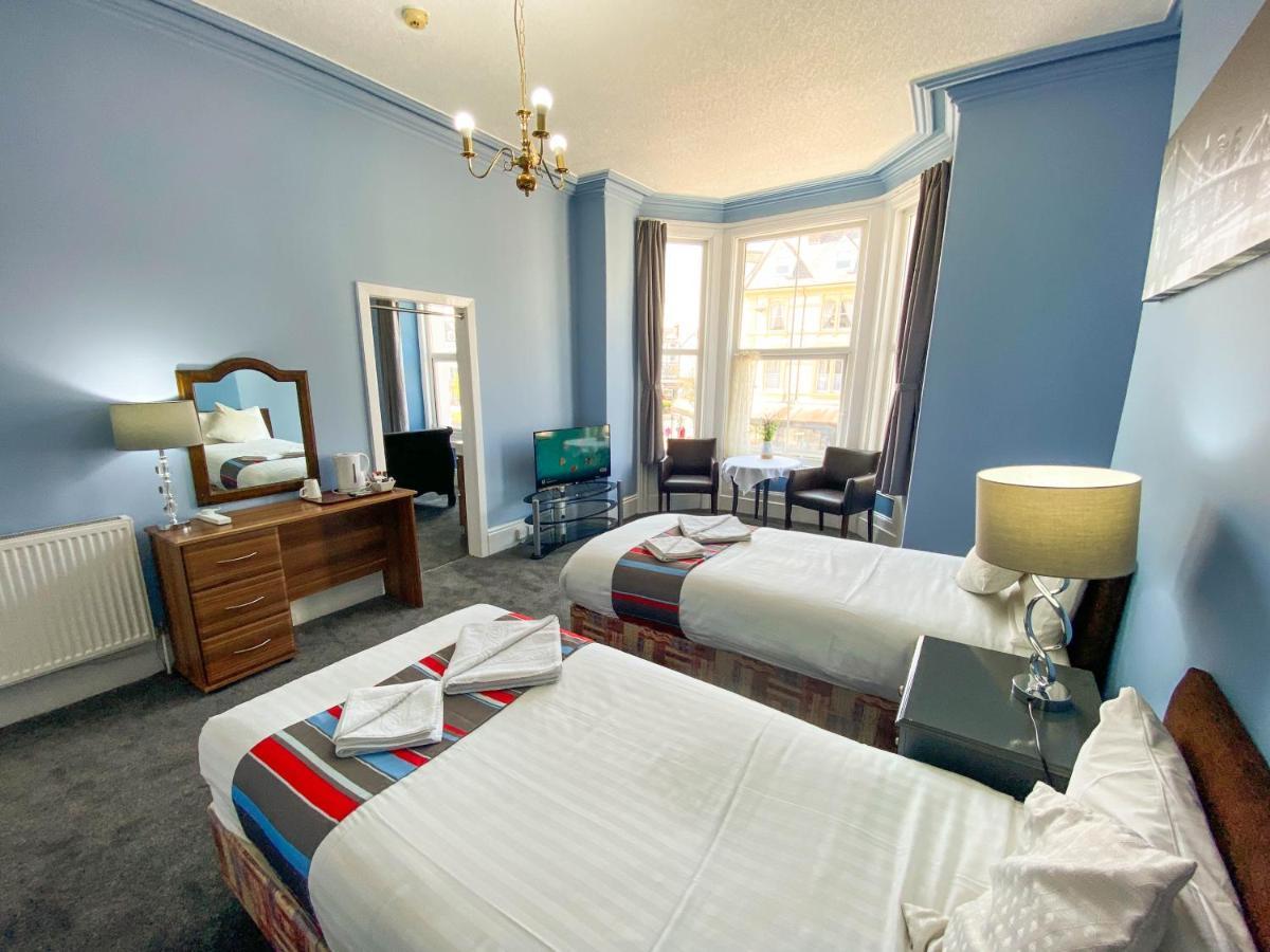 The Broadway Hotel Llandudno Bagian luar foto