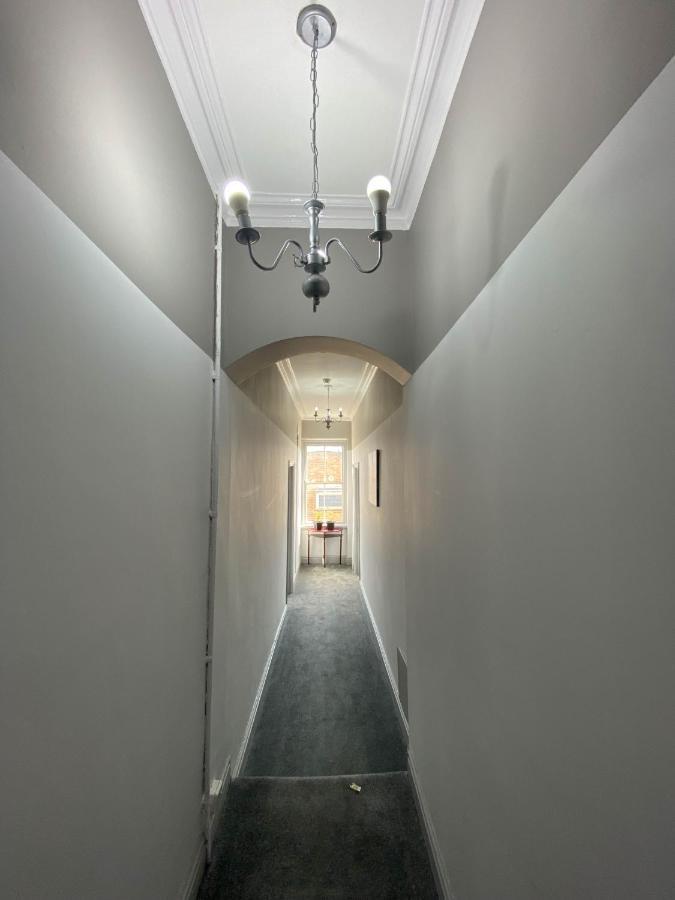 The Broadway Hotel Llandudno Bagian luar foto