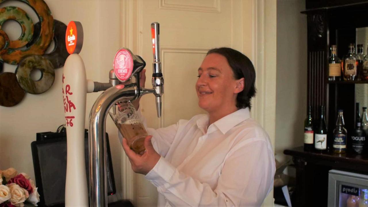 The Broadway Hotel Llandudno Bagian luar foto